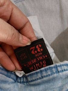Cruzer Light Wash Denim Jeans
