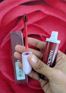 Molten Beauty velvet blue lip &amp; cheek tint