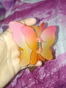 Cute Butterfly Hair Claw Clips (Set of 3)