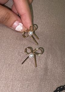 Chic Bow Pearl Earrings