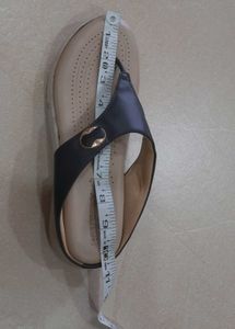 2 jodi Unused Comfortable Thong Sandals