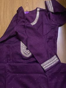 Elegant Purple Embroidered kurta set
