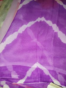 Leheriya saree😍
