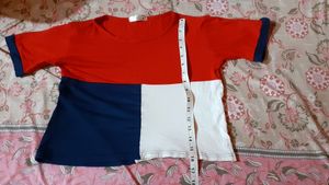 CROP TOP ( TOTALLY NEW )