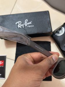 Ray-Ban Sunglasses with Case