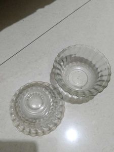Set of 2 Clear Glass Bowls