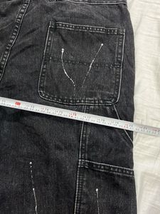 Stylish Black Paint Splatter Jeans