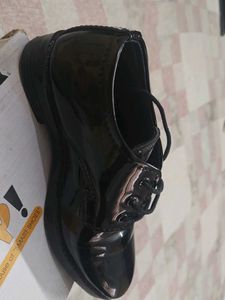 Party wear glossy black formal shoes