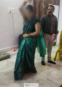Beautiful 2 colour saree in discount