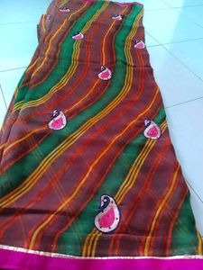 Lehariya Saree With Unstitched Blouse