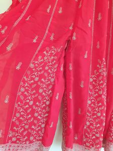 Royal Scarlet Nazraana