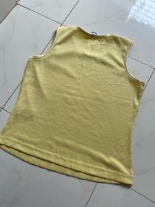 Butter yellow Top