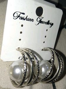 Chic Pearl &amp; Crystal Earring Set