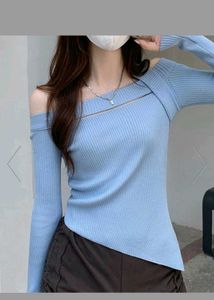 Cutout Shoulder Long Sleeve Top