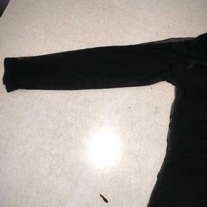 full sleeve black top...