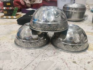 set of 3 Vintage Metal Bowls