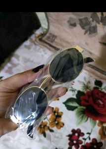 Oval Sunglasses - Gold Frame, Black Lenses
