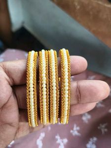 Set of 4 Gold & Pearl Bangles