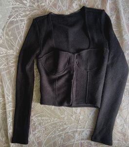 Black Long Sleeve Crop Top