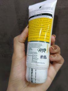 Urban Botanics Ultra Matte Dry Touch Sunscreen