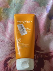 Dot & Key Vitamin C + E Face Wash