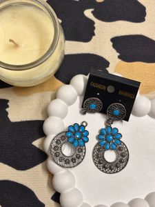 Broken Earring piece 💙