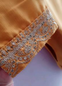 beautiful kurti set.