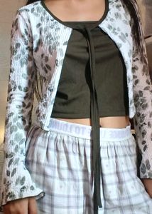 Floral Print Shrug with Tank Top