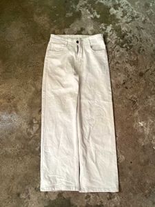 Wide Leg Jeans - Stylish and Trendy