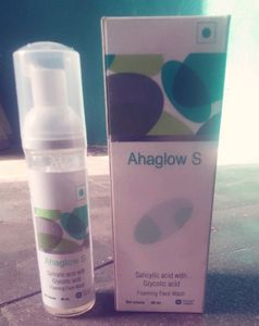 AHAGLOW Salicylic Acid Foaming Face Wash