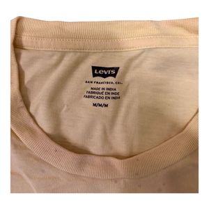 Levi's Graphic Print T-Shirt (UNISEX)