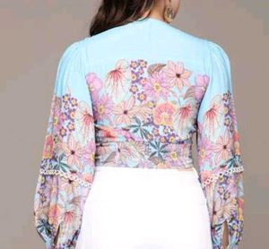 Floral Print Pull Sleeve Crepe Crop Top