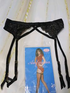(1420)Black Lace Garter Belt