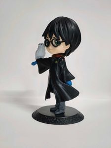 Harry Potter Figure with Hedwig