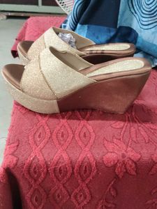 Sparkling Brown hill Sandals