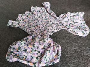 FRONT STRING FLORAL CROP TOP