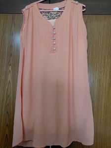 Peach Lace Detail top with sleeves attachable