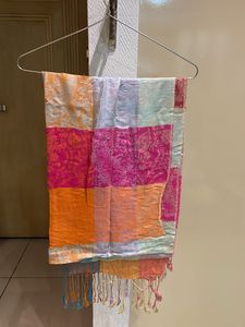 mutlicolour stole