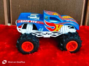 Hot Wheels Monster Truck "Race Ace"