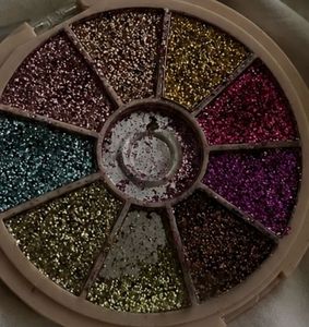 FabSecret 10 Color Glitter Eyeshadow Palette 🎨