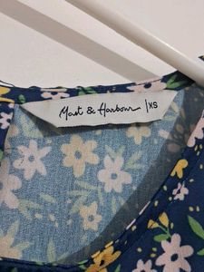 Mast &amp; Harbour Floral Print Ruffle Top