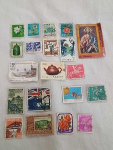 20 VINTAGE STAMPS