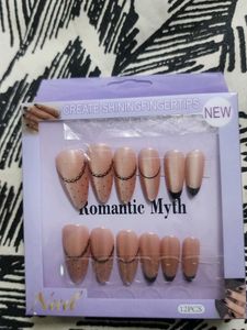 Romantic Myth Press-On Nails