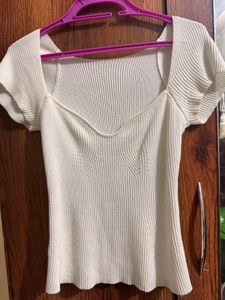 Ribbed Knit Sweetheart Neck Top