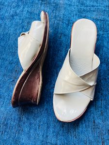 Grey Heels Slippers 🩶