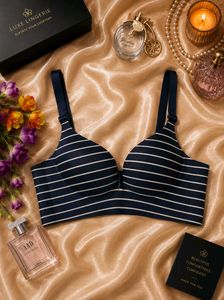 🇳🇿💫🎀black & White Striped Bra