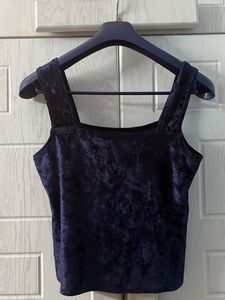 🌂✨Velvet Square Neck Crop Top