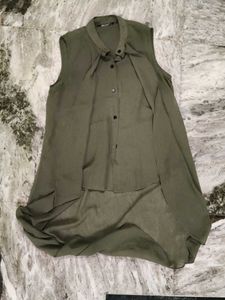 Olive Green Sleeveless Button-Up Women's Top | Cas