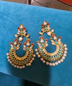 Elegant Pearl &amp; Turquoise Chandelier Earrings