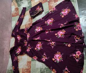 Beautiful Floral Print Kurta Set